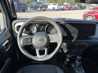2024 Jeep Wrangler 4-Door Sahara 4x4