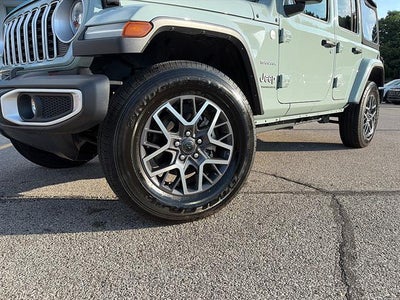 2024 Jeep Wrangler 4-Door Sahara 4x4