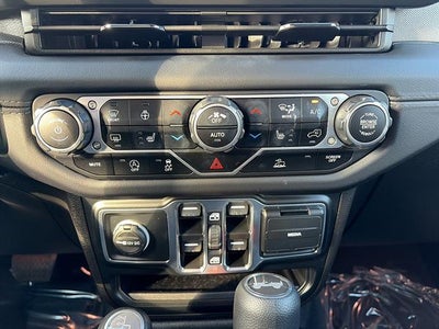 2024 Jeep Wrangler 4-Door Sahara 4x4