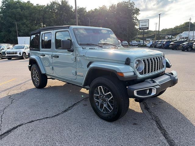 2024 Jeep Wrangler 4-Door Sahara 4x4