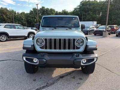 2024 Jeep Wrangler 4-Door Sahara 4x4