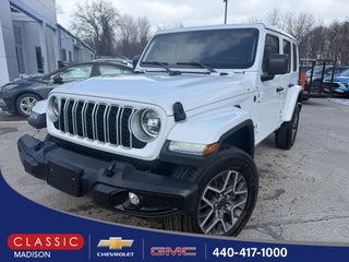 2025 Jeep Wrangler 4-Door Sahara 4x4