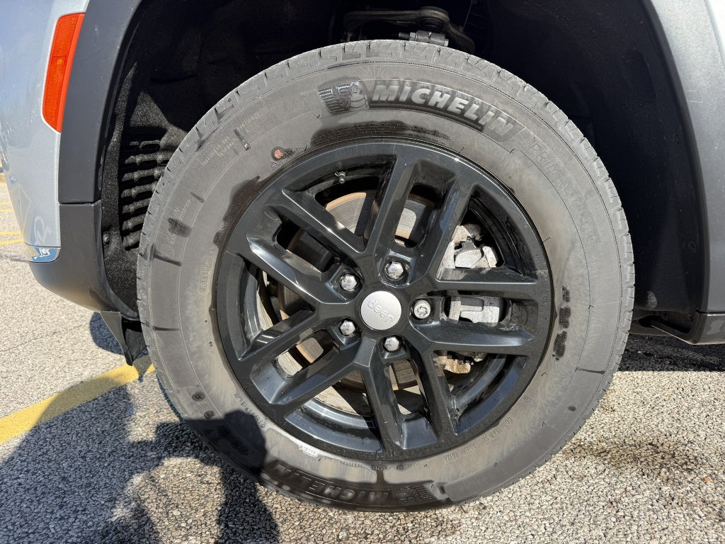 2024 Jeep Grand Cherokee L Laredo