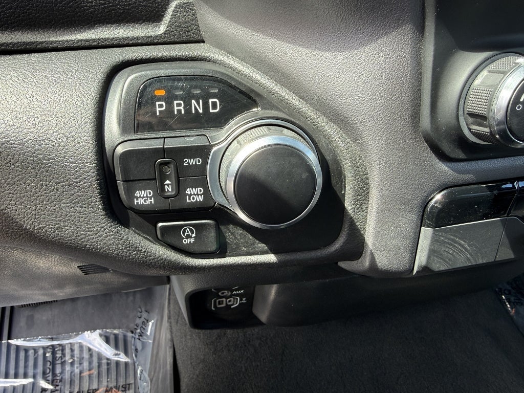 2023 RAM 1500 Big Horn Quad Cab 4x4 6'4" Box
