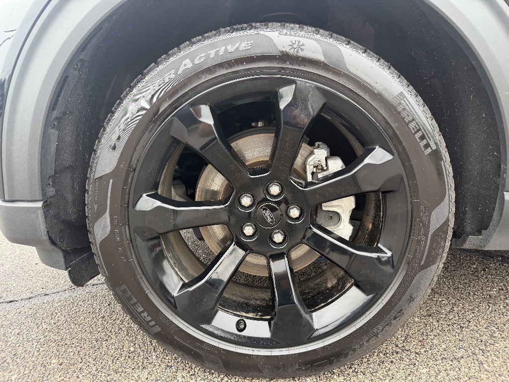2024 Ford Explorer ST-Line