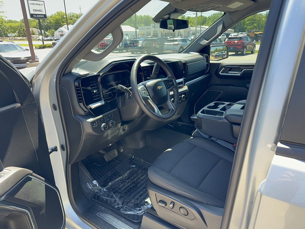 2022 Chevrolet Silverado 1500 LT (2FL)