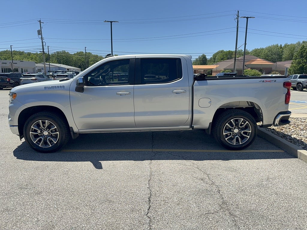 2022 Chevrolet Silverado 1500 LT (2FL)