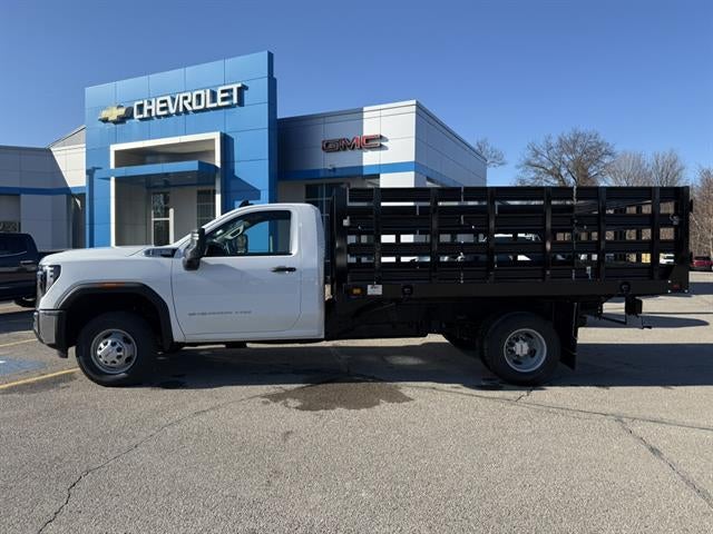 2026 GMC Sierra 3500 HD Chassis Cab Pro