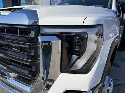 2026 GMC Sierra 3500 HD Chassis Cab Pro