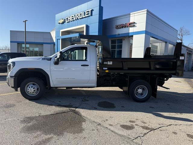 2026 GMC Sierra 3500 HD Chassis Cab Pro
