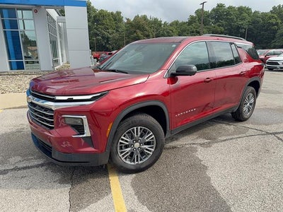 2025 Chevrolet Traverse LT