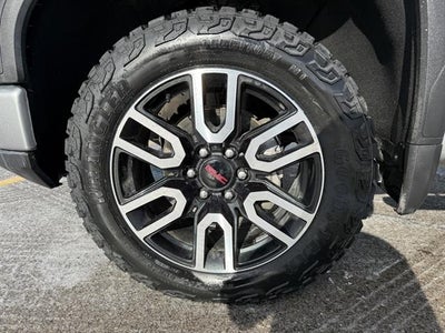 2025 GMC Sierra 1500 AT4