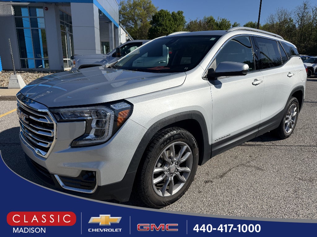 2022 GMC Terrain SLT