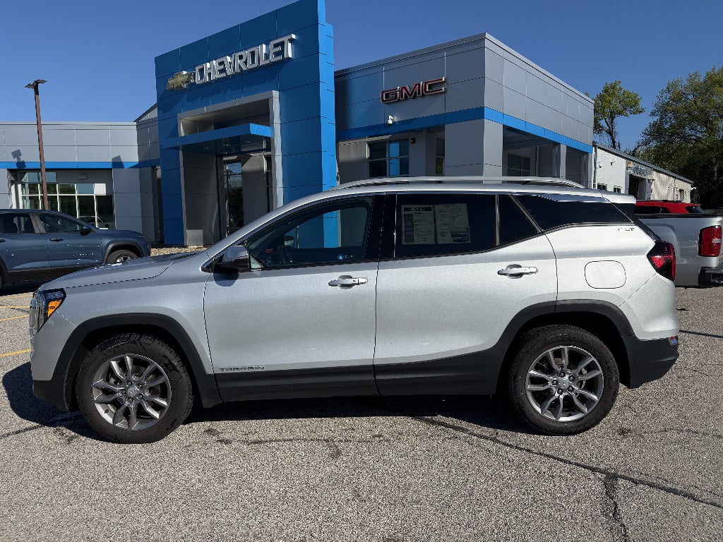 2022 GMC Terrain SLT