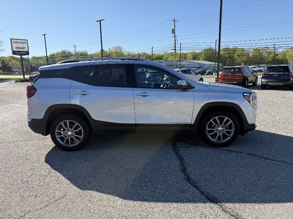 2022 GMC Terrain SLT