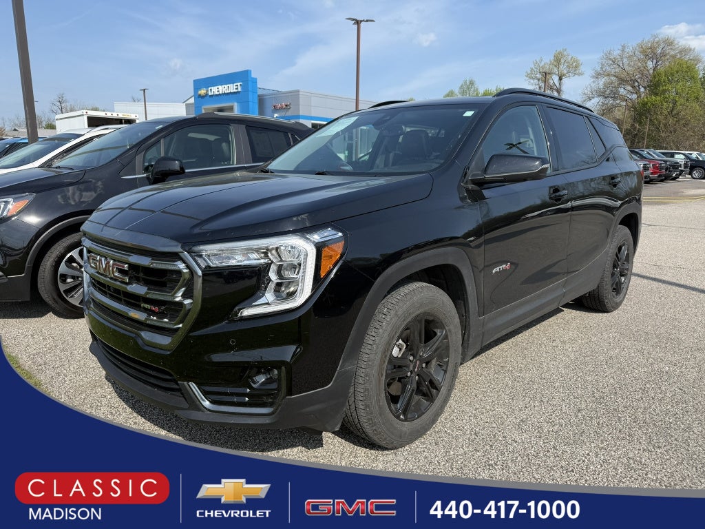 2024 GMC Terrain AT4
