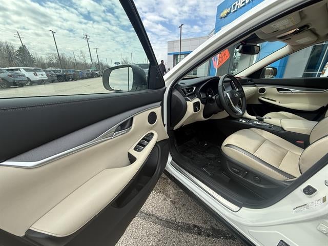 2022 INFINITI QX50 LUXE