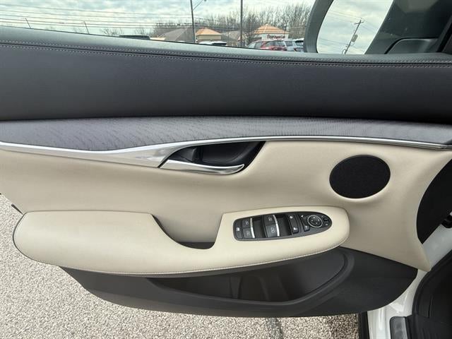 2022 INFINITI QX50 LUXE