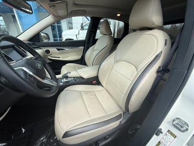 2022 INFINITI QX50 LUXE