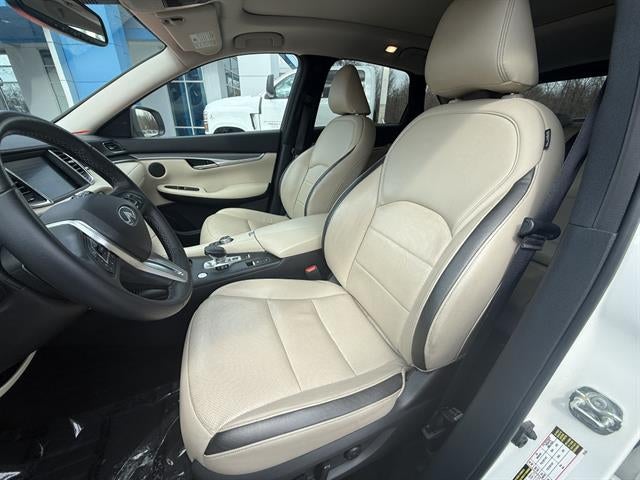 2022 INFINITI QX50 LUXE