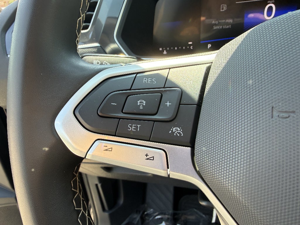 2024 Volkswagen Tiguan 2.0T S