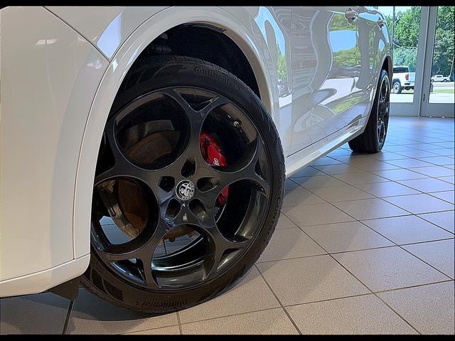 2023 Alfa Romeo Stelvio Veloce AWD